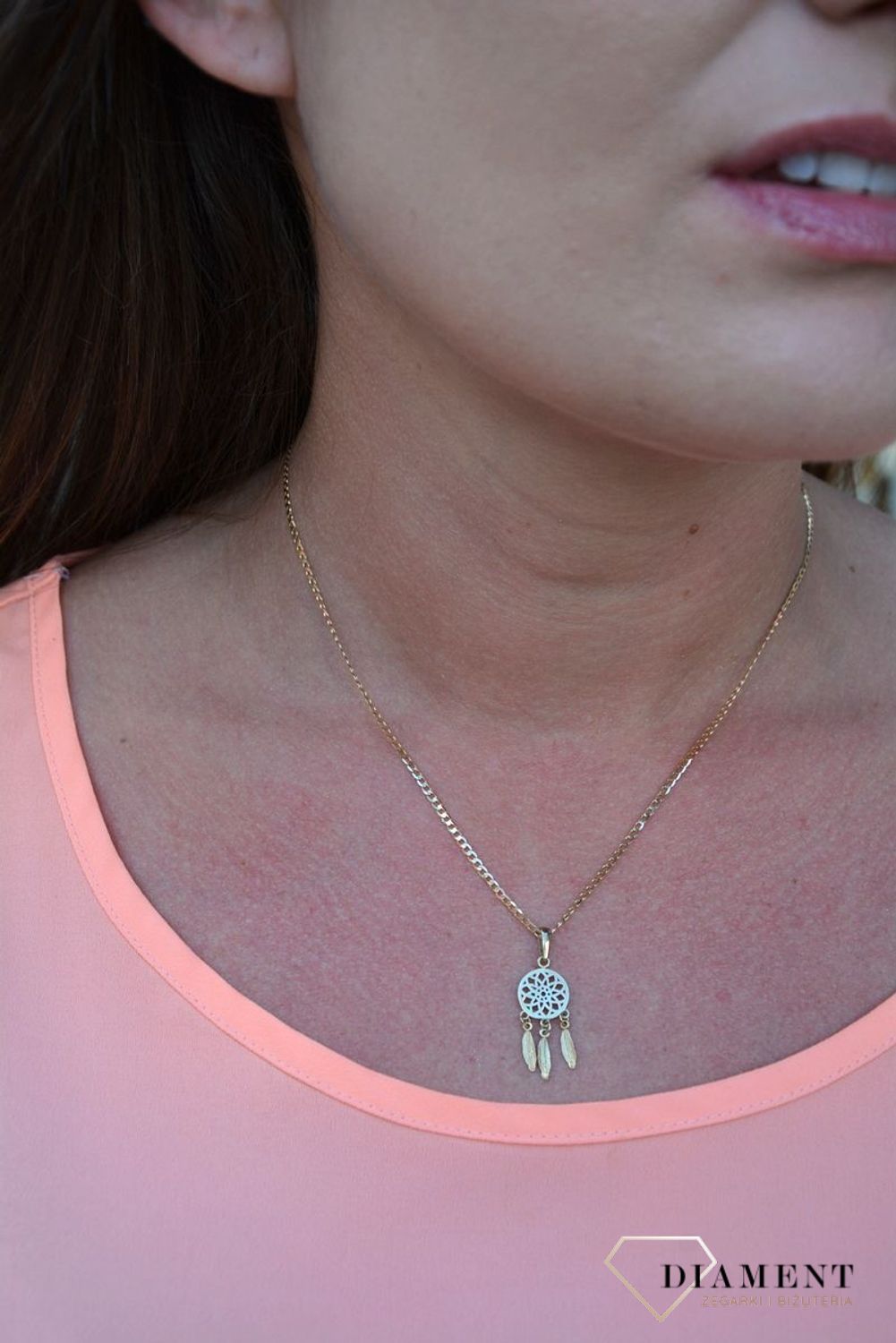 Zawieszka łapacz snów próby 333 OPZ000000-093. Zawieszka złota łapacz snów to wyjątkowa biżuteria w stylu boho, sprawdzi się jako prezent dla młodych kobiet, którym bliskie jest znaczenie tego naszyjnika..jpg