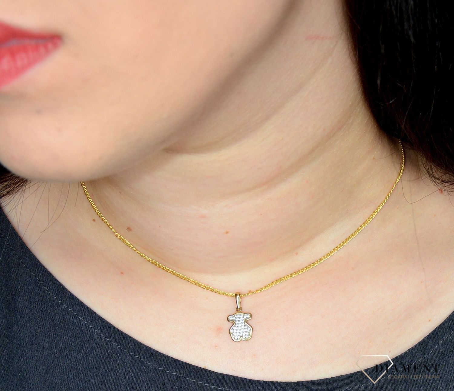 Złota zawieszka 333 misiek z białymi cyrkoniami OPZ000000-233.jpg