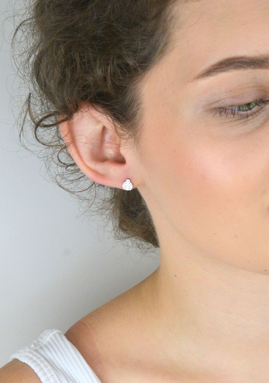 Srebrne kolczyki dziecięce biedronki – kolczyki z motywem zwierzęcym, srebro 925.jpg