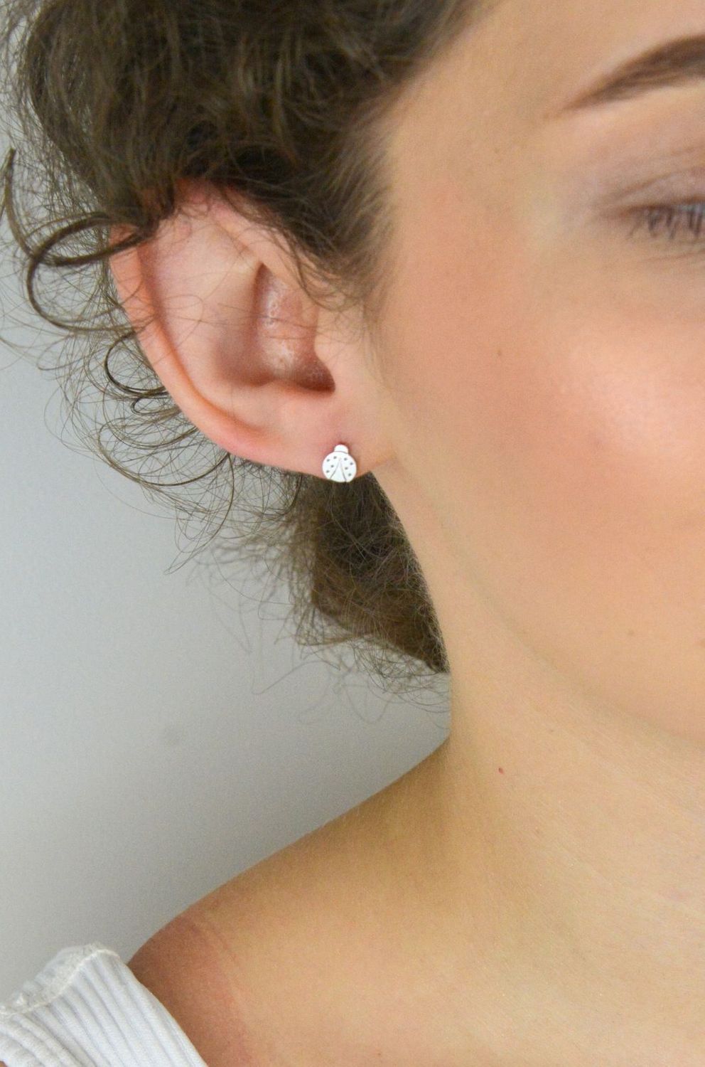 Srebrne kolczyki dziecięce biedronki – kolczyki z motywem zwierzęcym, srebro 925.jpg