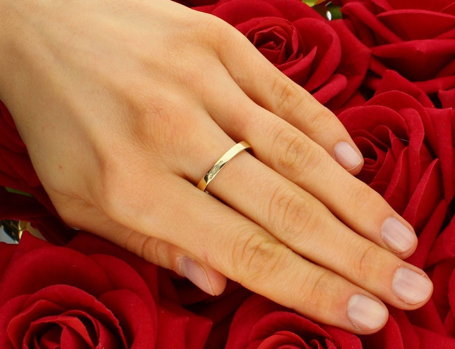 Pierścionek zaręczynowy złoty 585 z cyrkonią OUP000000-022  to złoty damski pierścionek wykonany z wysokiej próby żółtego złota 585. Idealna biała cyrkonia we 2.jpg