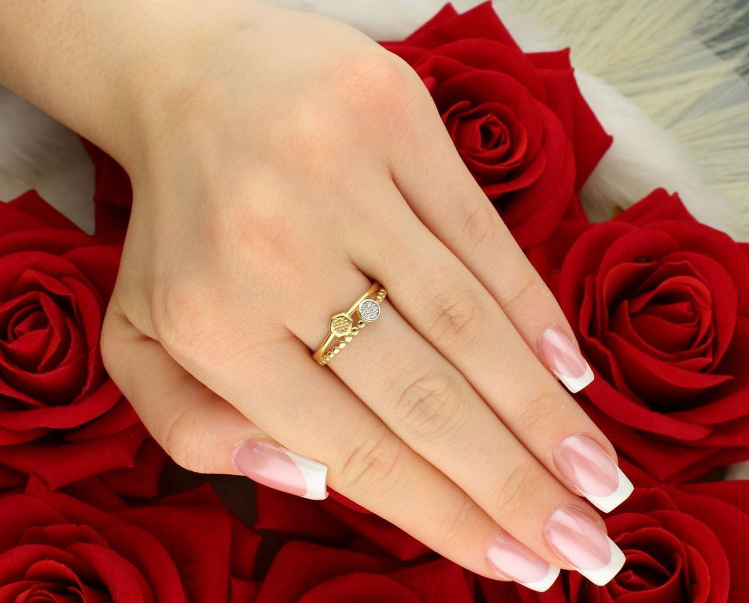 Złoty pierścionek damski z cyrkoniami – model podwójny, próba 585  Rozmiar 17.jpg