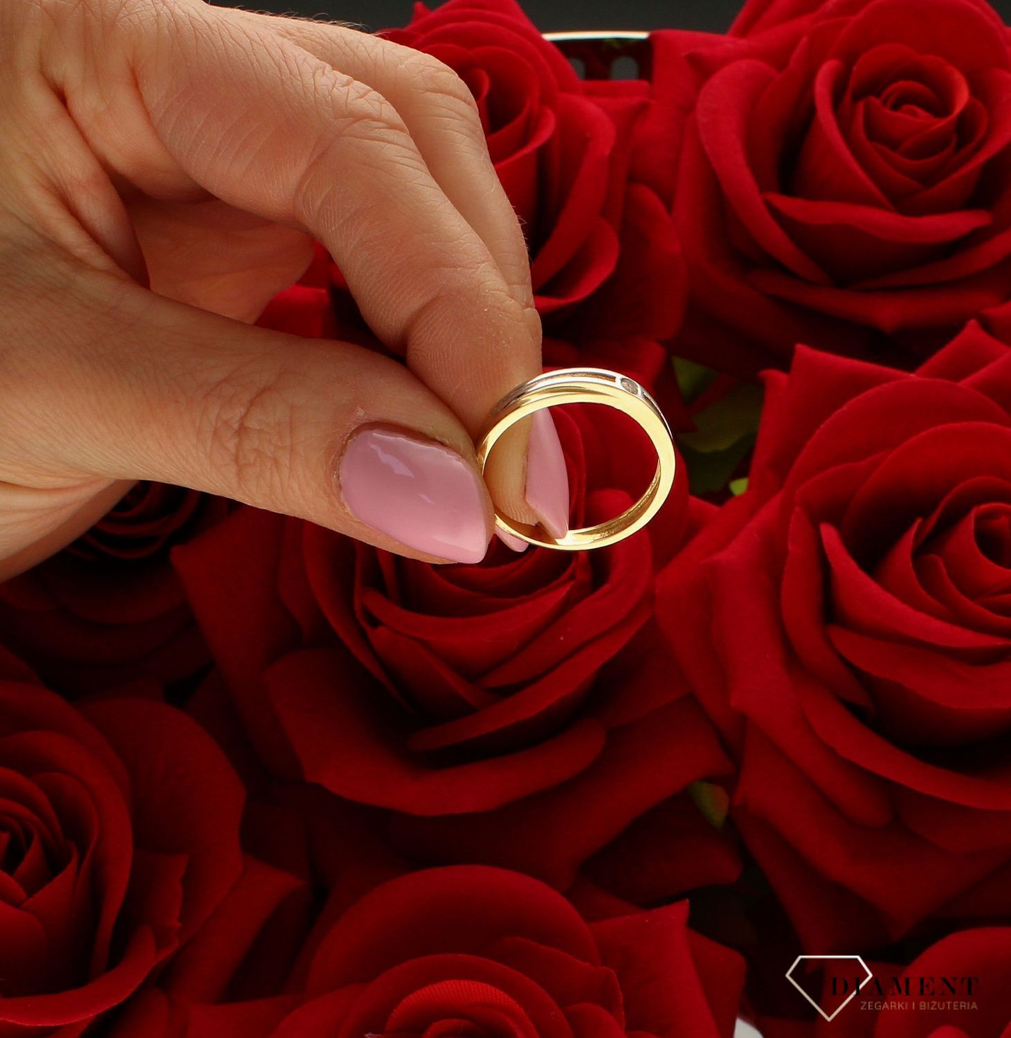 Złoty pierścionek damski 'Płaska cyrkonia' 585OUP000000-074.  Klasyczny pierścionek. Pierścionek zaręczynowy. Pierścionek złoty.jpg