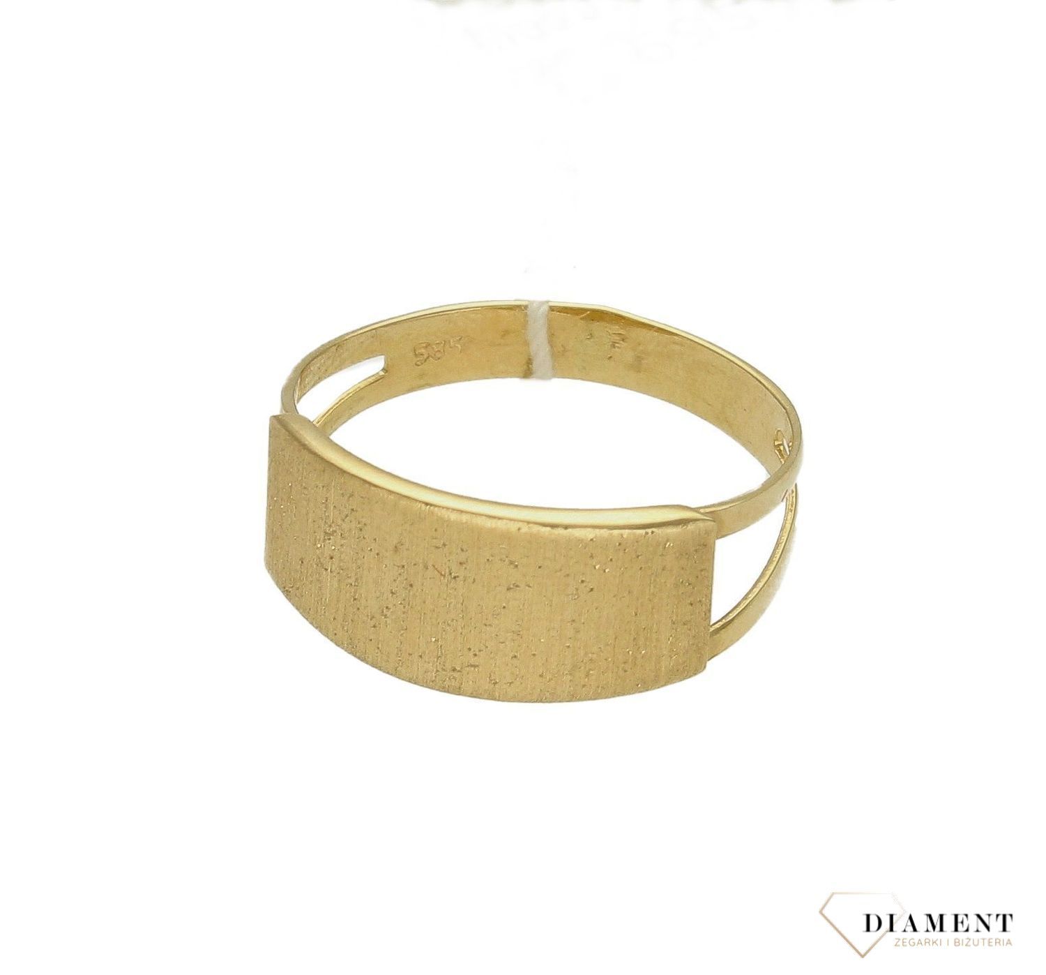 Złoty pierścionek damski 585 matowy OUP000000-080. Matowy złoty pierścionek. Ponadczasowy wzór inspirowany ikonami sztuki jubilerskiej podkreśli piękno wyjątkowych momentów zaręczyn, rocznic, jubileuszy..jpg