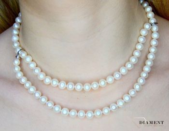 Naszyjnik srebrny damski z perłą naturalną PBZII70180. Naszyjnik srebrny damski z perłą to wyraz klasyki idealnej na co dzień jak i do wieczorowych stylizacji. Perła to jeden z najszlachetniejszych oraz najbardziej charakterys (4).JPG