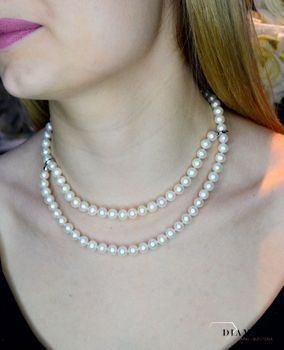 Naszyjnik srebrny damski z perłą naturalną PBZII70180. Naszyjnik srebrny damski z perłą to wyraz klasyki idealnej na co dzień jak i do wieczorowych stylizacji. Perła to jeden z najszlachetniejszych oraz najbardziej charakterys.JPG