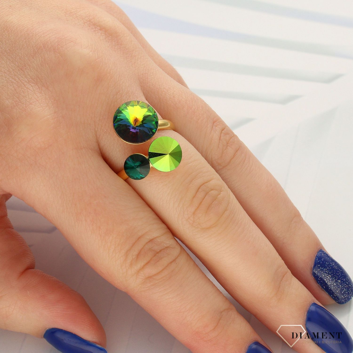 Pierścionek Srebrny Swarovski Lollipop z kryształami Swarovskiego Szmaragd P11223VMSG (1).jpg