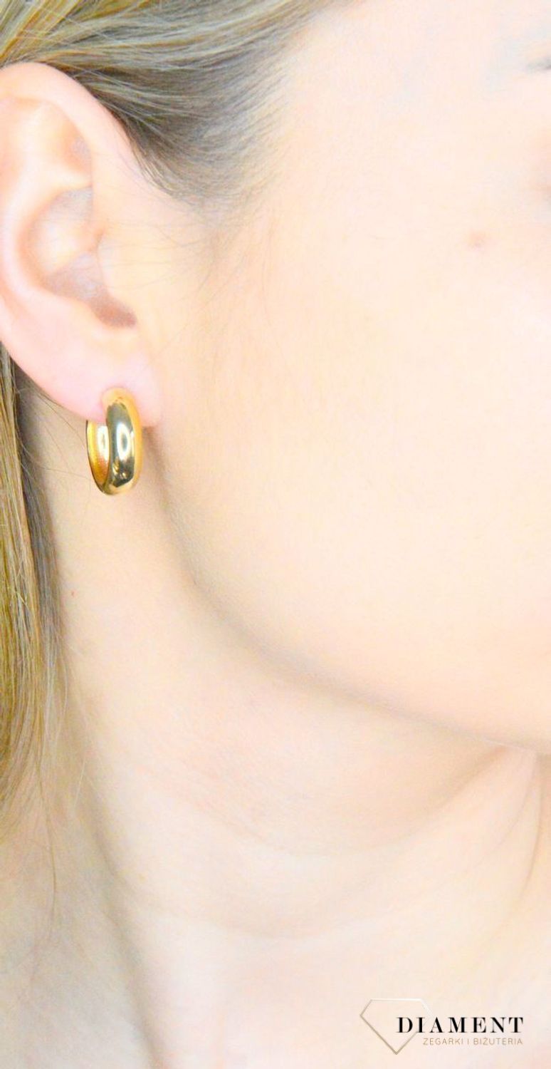 Złote kolczyki damskie 585 klasyczne gładkie koła P12E-8142. Złote kolczyki damskie. Kolczyki złote na zatrzask. Kolczyki koła damskie złote. Kolczyki złote klasyczne koła. Kolczyki idealne na prezent..jpg