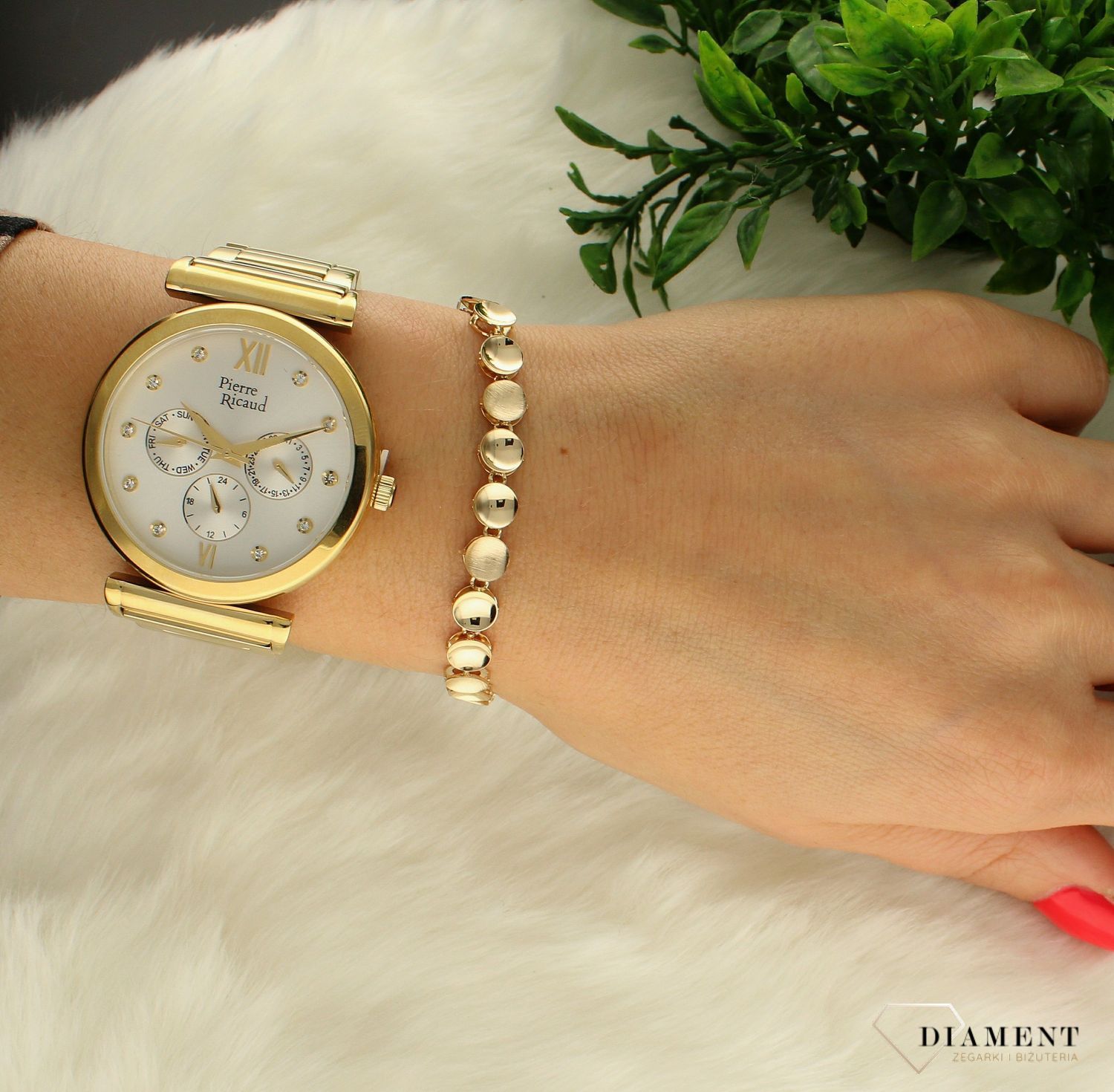 Zegarek damski na złotej bransolecie Pierre Ricaud P22007.1163FZ. Zegarek damski na złotej bransolecie Pierre Ricaud wyposażony jest w kwarcowy mechanizm, zasilany za pomocą baterii. Zegarek damski idealny na prezent. Modowy (3).jpg