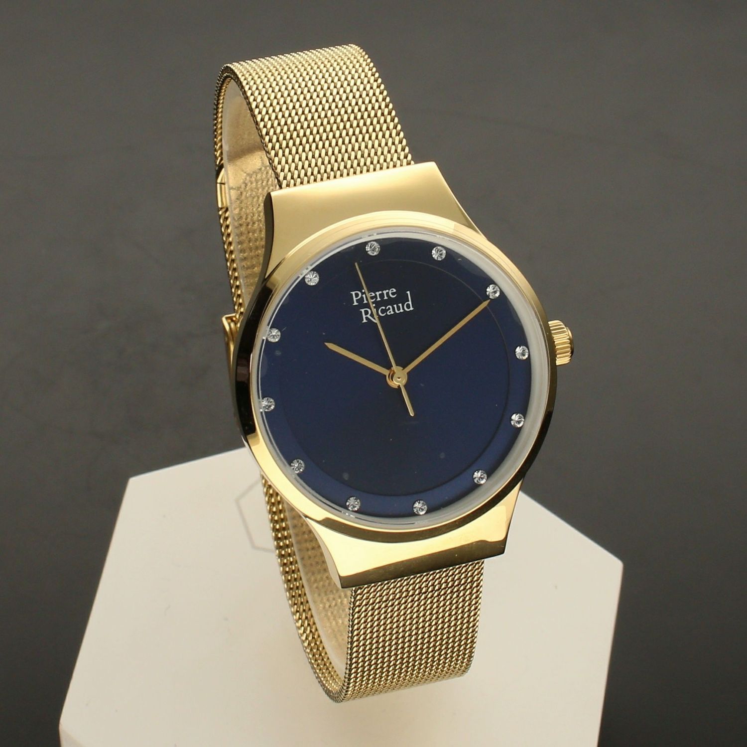 e-ru-cdn-images-pierre-ricaud-b-P22038-1145Q-1.jpg