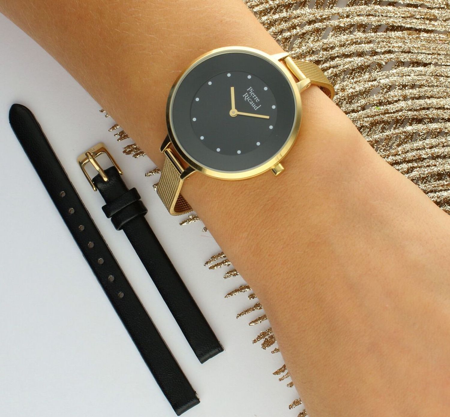 Zegarek damski Pierre Ricaud P22039.1144Q-SET – elegancki model z mechanizmem kwarcowym, czarną tarczą, złotą kopertą i paskiem ze skóry naturalnej. Idealny na co dzień i jako prezent.15.jpg