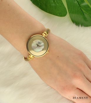Zegarek damski na bransolecie biżuteryjnej Pierre Ricaud P22048.114SQT.  Mechanizm japoński mieści się w stalowej, wytrzymałej, pozłacanej kopercie w kolorze złota. Wykorzystanie wysokiej jakości stali w bransolecie gwarantuje (1).jpg