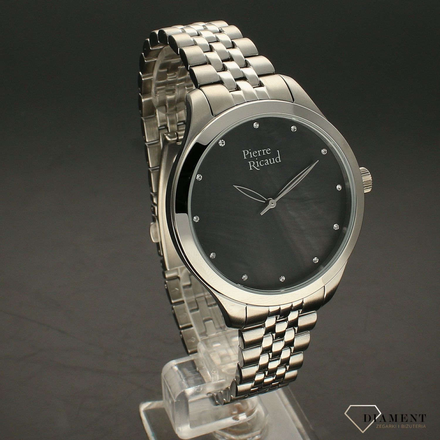 Zegarek damski Pierre Ricaud P22063.514EQ wyposażony jest w kwarcowy mechanizm, zasilany za pomocą baterii. Posiada bardzo wysoką dokładność mierzenia czasu..webp