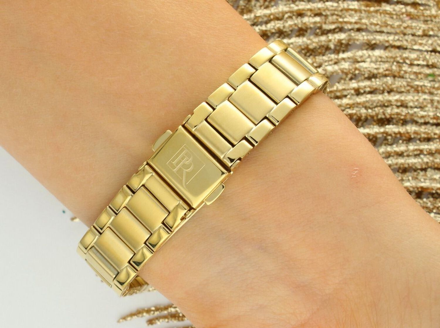 Damski zegarek Pierre Ricaud P22163.1134Q Classic z mechanizmem kwarcowym, złotą kopertą i bransoletą PVD, czarną tarczą, szkłem mineralnym i wodoszczelnością 3 ATM. Elegancja i trwałość 1.jpg