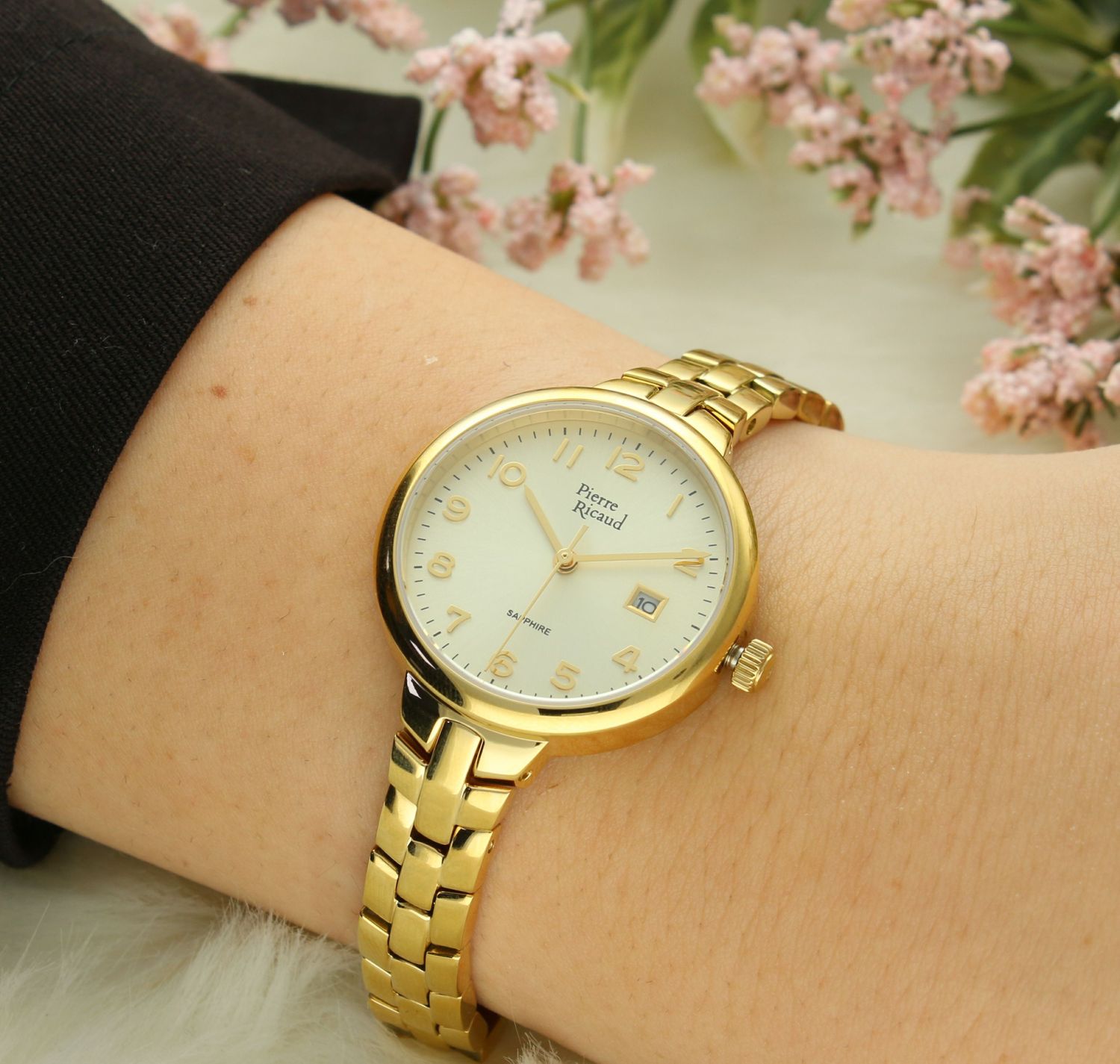 Zegarek damski PIERRE RICAUD P23007.1121Q  wyposażony jest w kwarcowy mechanizm, zasilany za pomocą baterii. Posiada bardzo wysoką dokładność mierzenia czasu 1.jpg