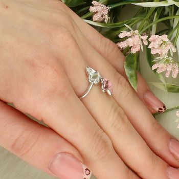 Srebrny pierścionek 925 Spark Butterfly z kryształami Swarovski® – Light Rose & Crystal (rozmiar 18, regulowany) motyl.jpg