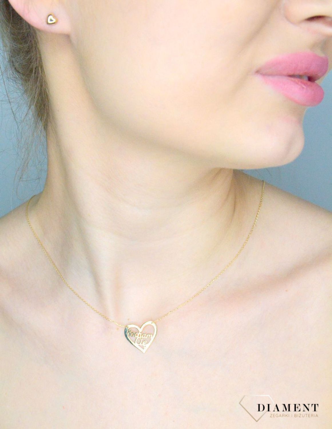 Złote kolczyki damskie 585 serduszka na sztyft P29C-2495. Złote kolczyki damskie. Kolczyki złote wkrętki. Kolczyki delikatne złote wkrętki. Kolczyki złote serduszka. Złote kolczyki wkrętki dla dziewczynki. Kolczyki złote na szt.jpg