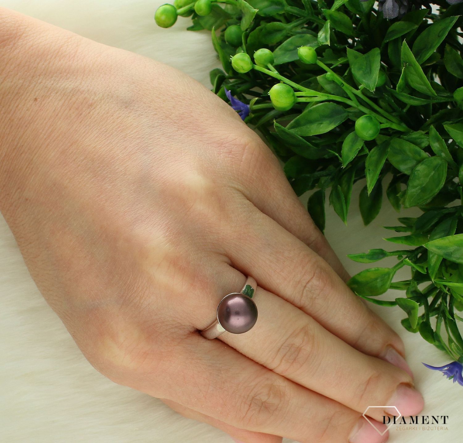 Srebrny pierścionek damski 925 perłą Swarovskiego rozmiar 16 P581810. Srebrny pierścionek damski. Pierścionek damski srebrny z perłą Swarovskiego. Pierścionek srebrny damski na prezent (2).jpg