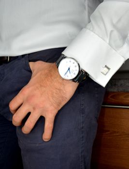 Zegarek męski Pierre Ricaud P60029.52B3A. Bardzo elegancki zegarek męski z automatycznym mechanizmem. Zegarek damski ze srebrną tarczą zegarka ozdobiony czarnymi cyframi arabskimi (2).JPG
