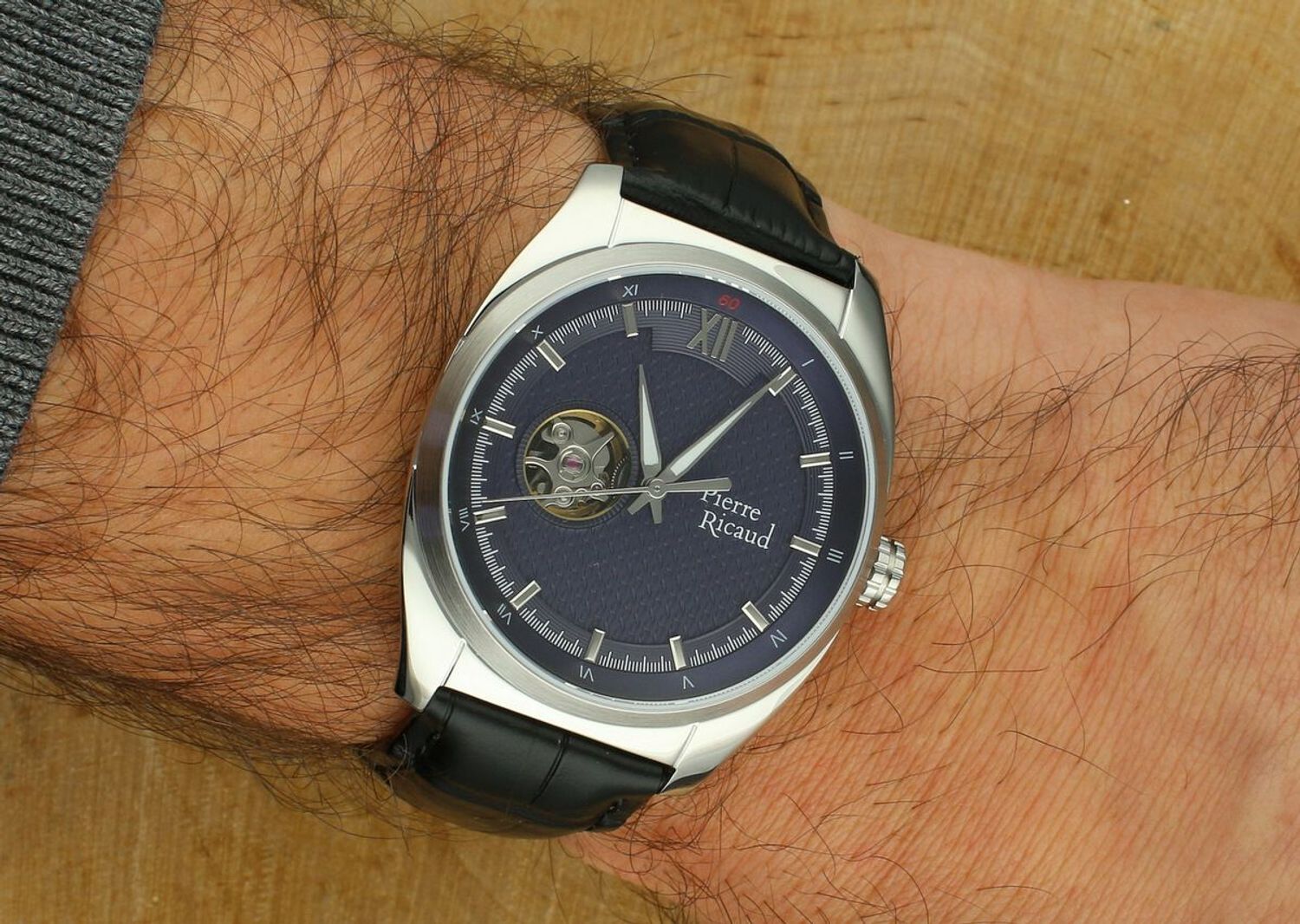 Zegarek męski Pierre Ricaud P60052.5265A – automatyczny mechanizm z 24 kamieniami, srebrna koperta ze stali nierdzewnej, niebieska tarcza open-heart, szafirowe szkło, skórzany pasek, 1.jpg