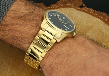 Zegarek męski Pierre Ricaud P91105.1124Q Gent Watch Classic – elegancki model w złotej powłoce PVD z czarną tarczą, szafirowym szkłem i mechanizmem Citizen Miyota 2405. Funkcja datownika, 3.jpg