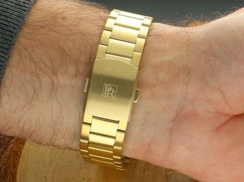 Zegarek męski Pierre Ricaud P91105.1124Q Gent Watch Classic – elegancki model w złotej powłoce PVD z czarną tarczą, szafirowym szkłem i mechanizmem Citizen Miyota 2405. Funkcja datownika, wodoo6.jpg