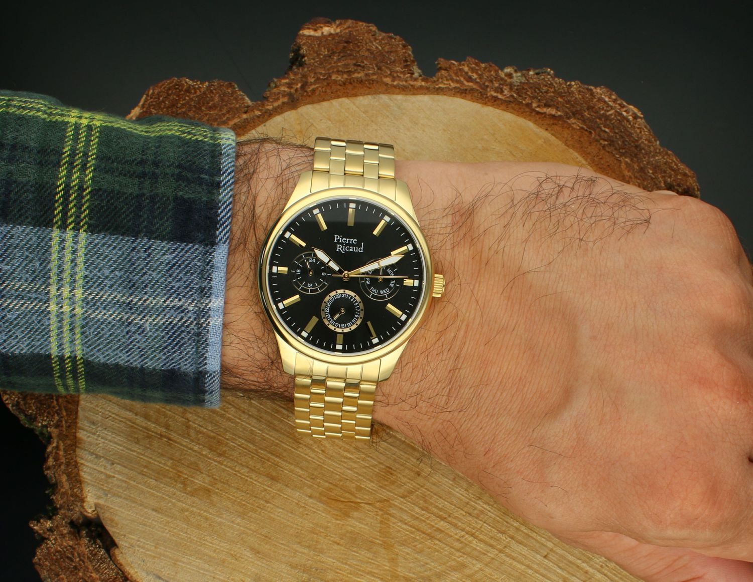 Zegarek męski Pierre Ricaud złoty z czarną tarczą i datownikiem – szafirowe szkło, bransoleta stalowa.jpg