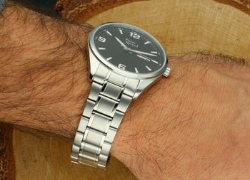 Zegarek męski Pierre Ricaud P91107.5154Q Gent Watch Classic – czarna tarcza, stal nierdzewna, szafirowe szkło, mechanizm Seiko Epson VX42, datownik dzień tygodnia i miesiąca, 3.jpg