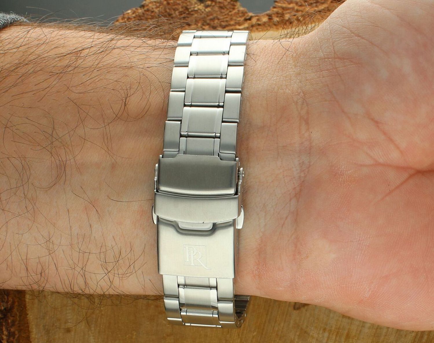 Zegarek męski Pierre Ricaud P91107.5154Q Gent Watch Classic – czarna tarcza, stal nierdzewna, szafirowe szkło, mechanizm Seiko Epson VX42, datownik dzień tygodnia i miesiąca, wodoodporność 5.jpg