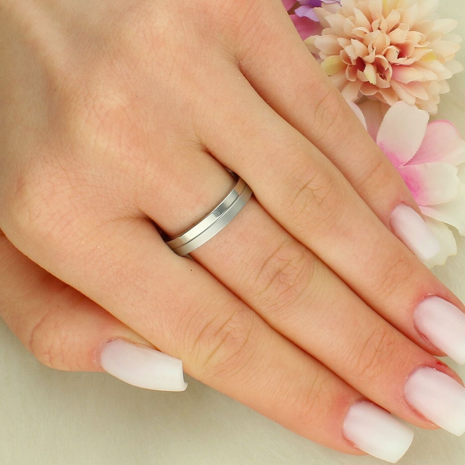 Obrączka stalowa mat i połysk 4 mm – nowoczesna, hipoalergiczna PA017.jpg