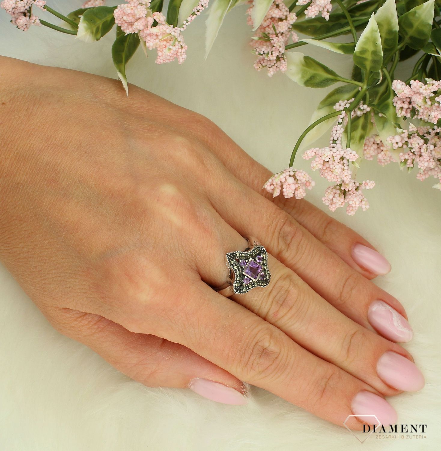 Srebrny pierścionek damski 925 z ametystem i markazytami rozmiar 14 PM1141 8.jpg
