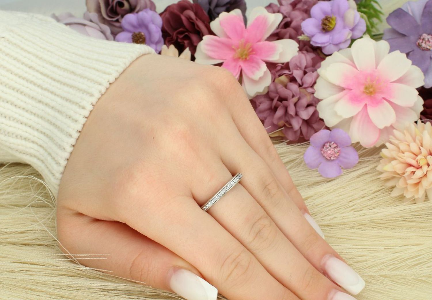 Pierścionek srebrny 925 Obrączka serduszko z cyrkoniami.jpg