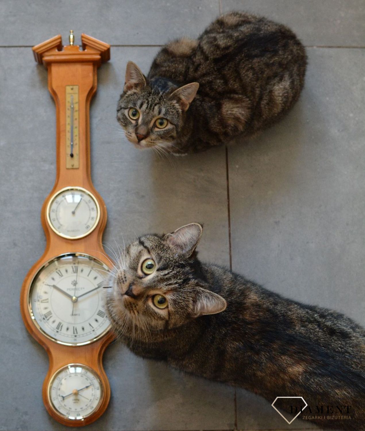 Drewniana stacja pogody Barometr Termometr Higrometr jasny orzech PW985-1709-2 (1).JPG