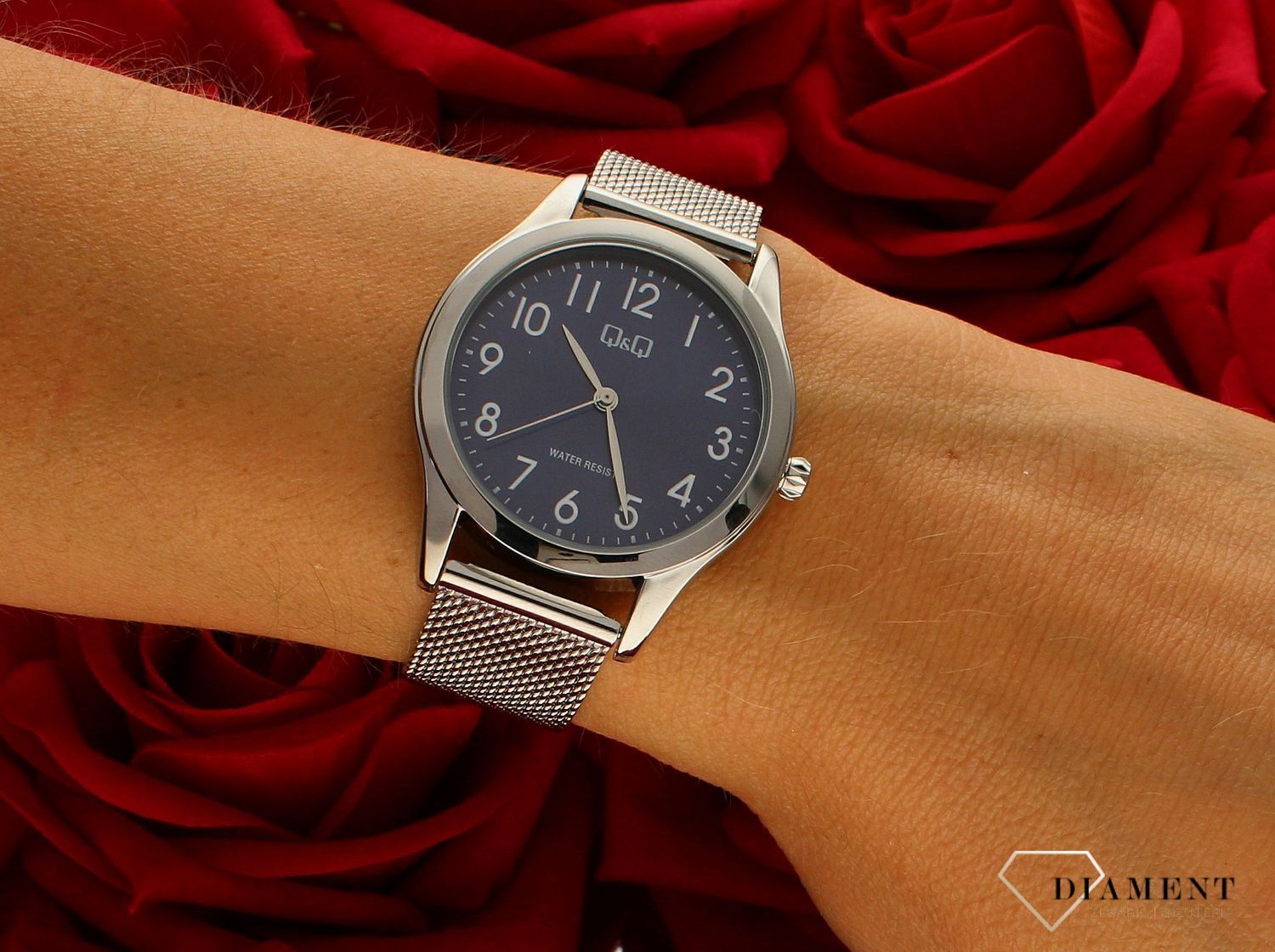 Zegarek damski Q&Q na bransolecie biżuteryjnej Q02A-005P. Zegarek damski na bransolecie. Damski zegarek QQ na srebrnej bransolecie. Damski zegarek na biżuteryjnej bransolecie na prezent..jpg