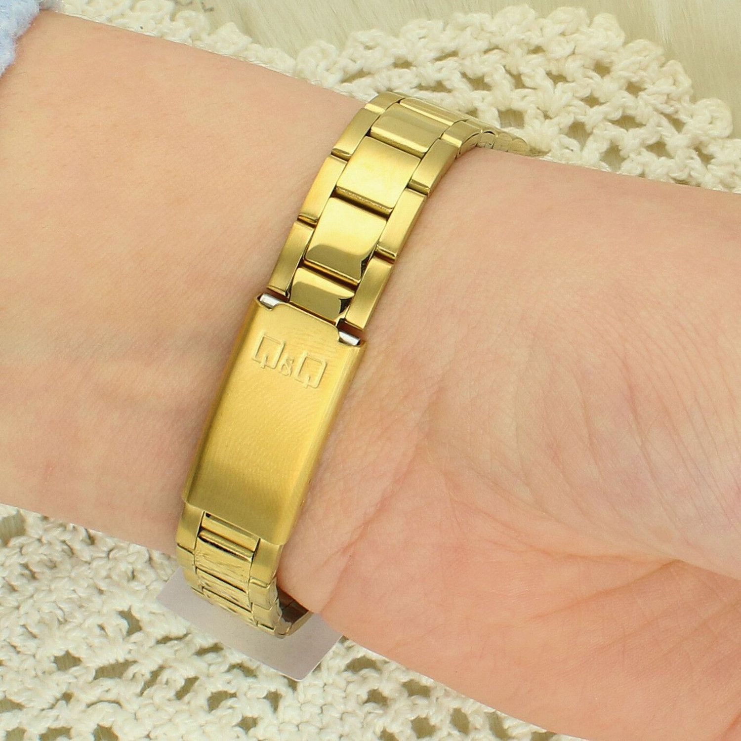 Zegarek damski Q&Q Q11A-005P – złoty, klasyczny, bransoleta stalowa.jpg