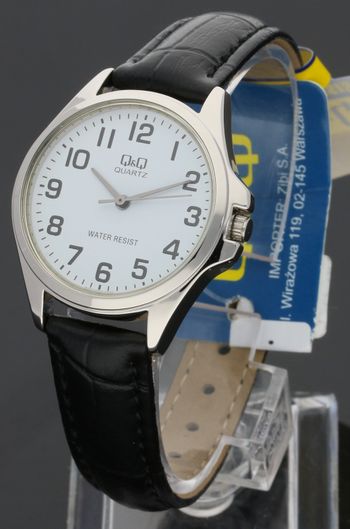zegarek-damski-q-q-q-q-classic-qa07-304-QA07-304--2.jpg