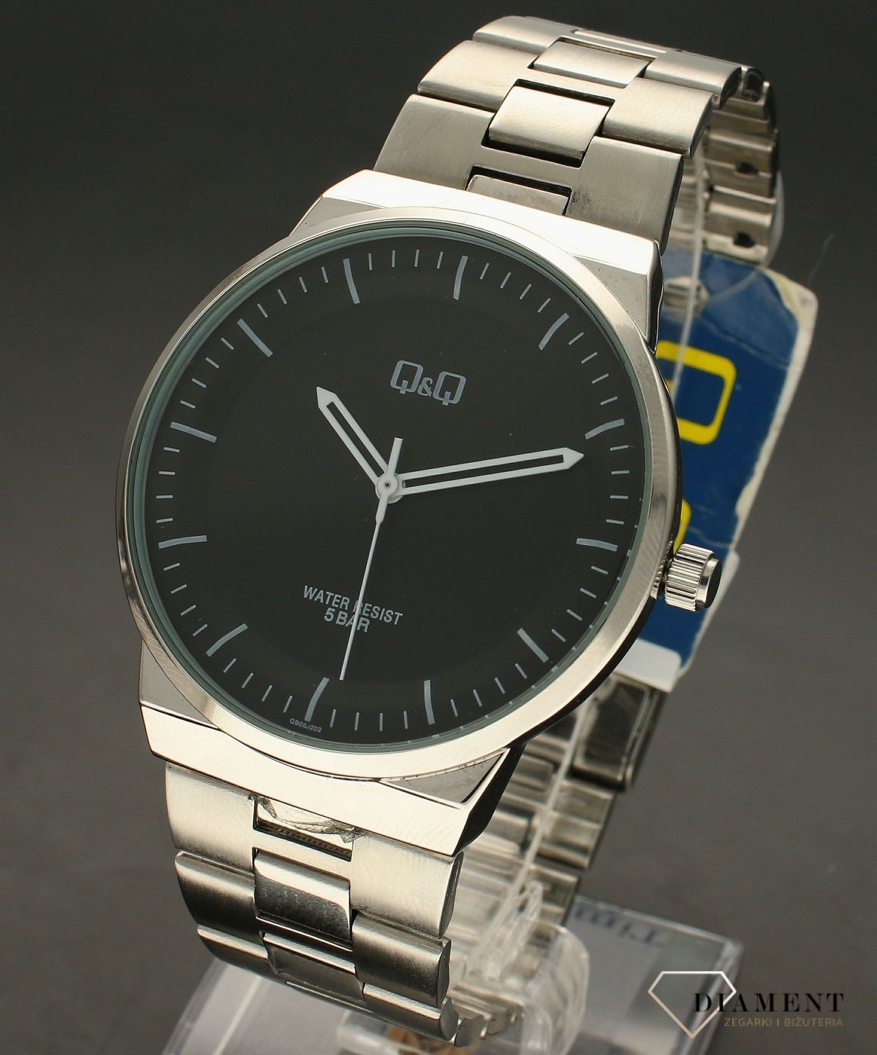 Zegarek męski klasyczny na bransolecie QQ QB06-202. Czarna tarcza zegarka z białymi indeksami (2).jpg