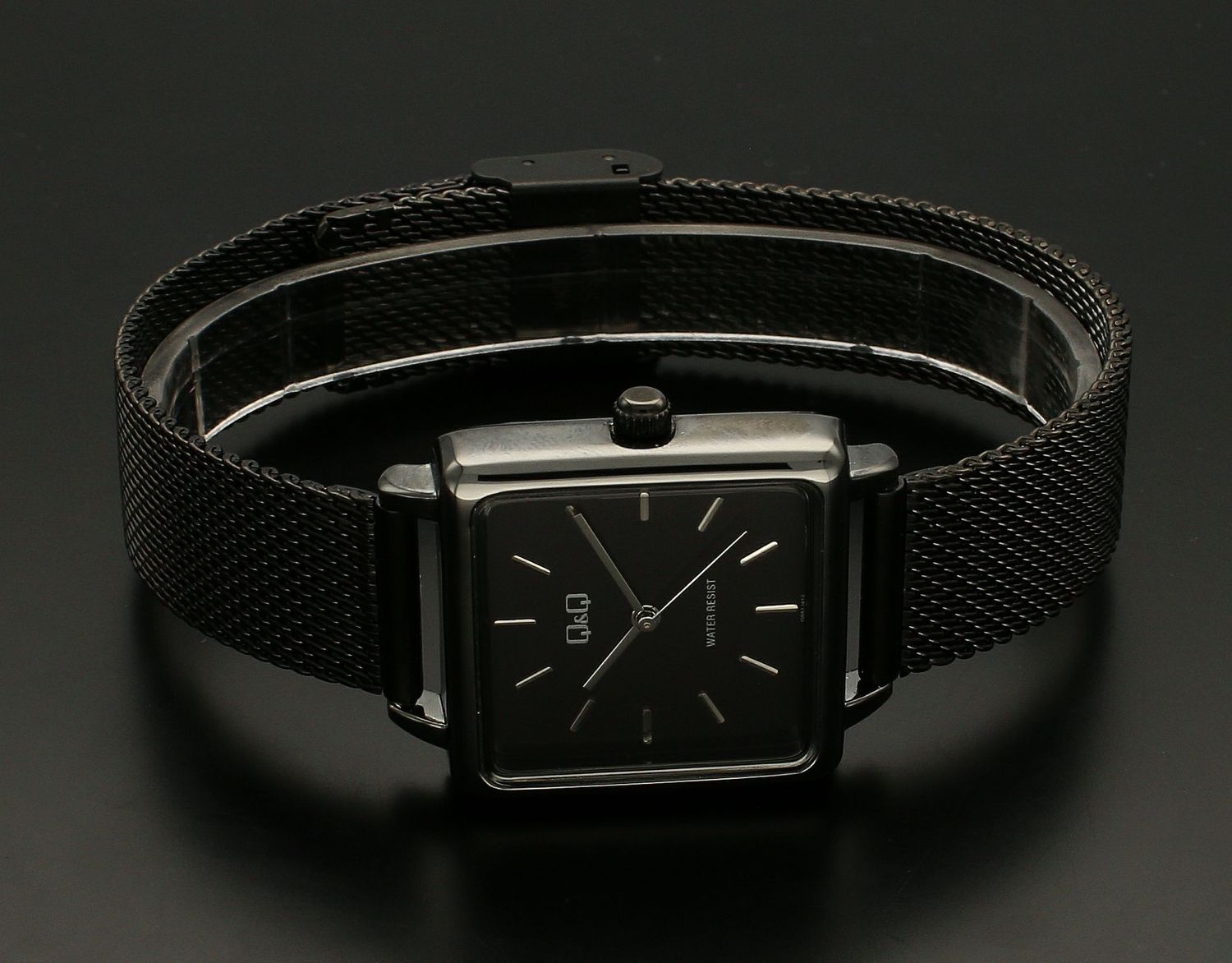 Zegarek damski QQ Fashion QB51-412. Zegarek z kwadratową tarczą. Zegarek na bransolecie. Zegarek w czarnym kolorze. Zegarek idealny na prezent (3).jpg