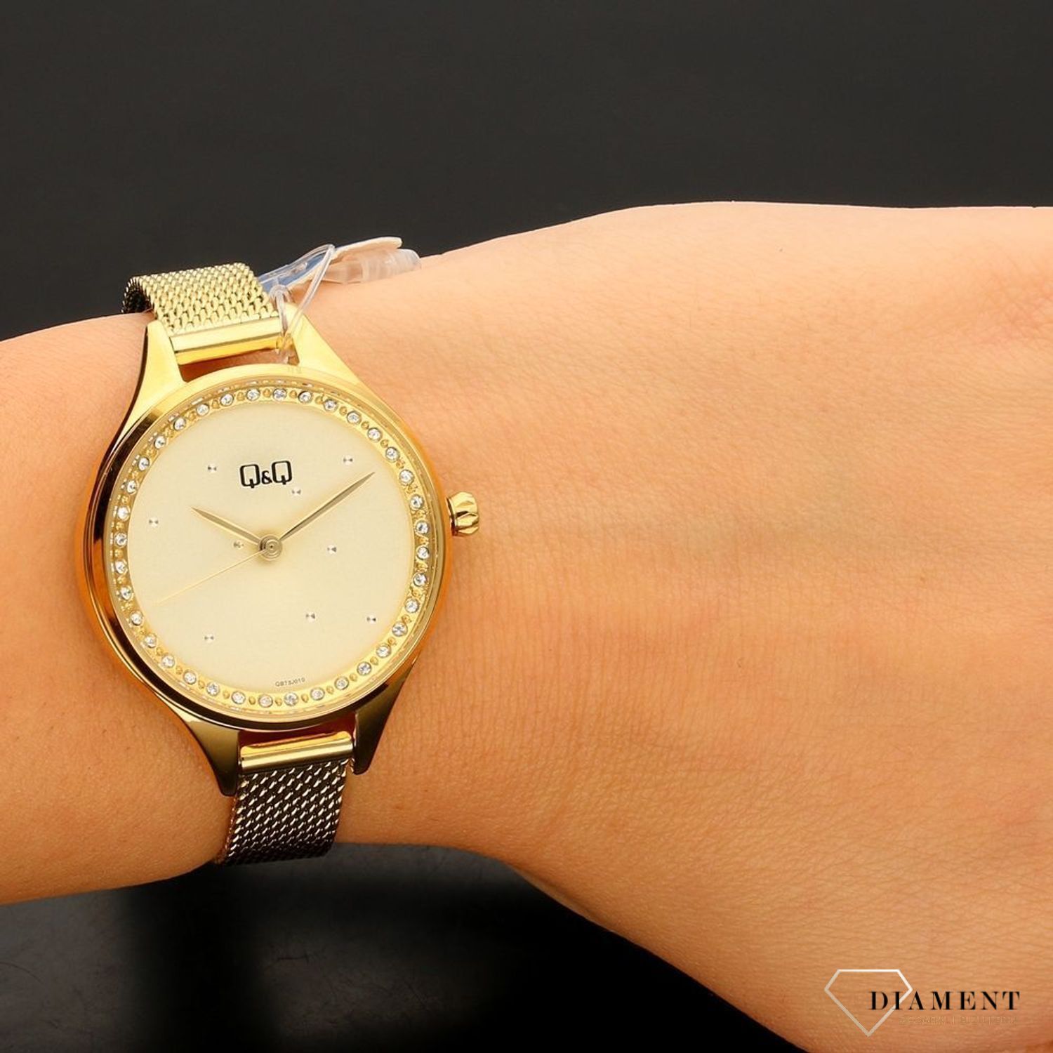 Zegarek damski Q&Q  QB73-010  (1).jpg