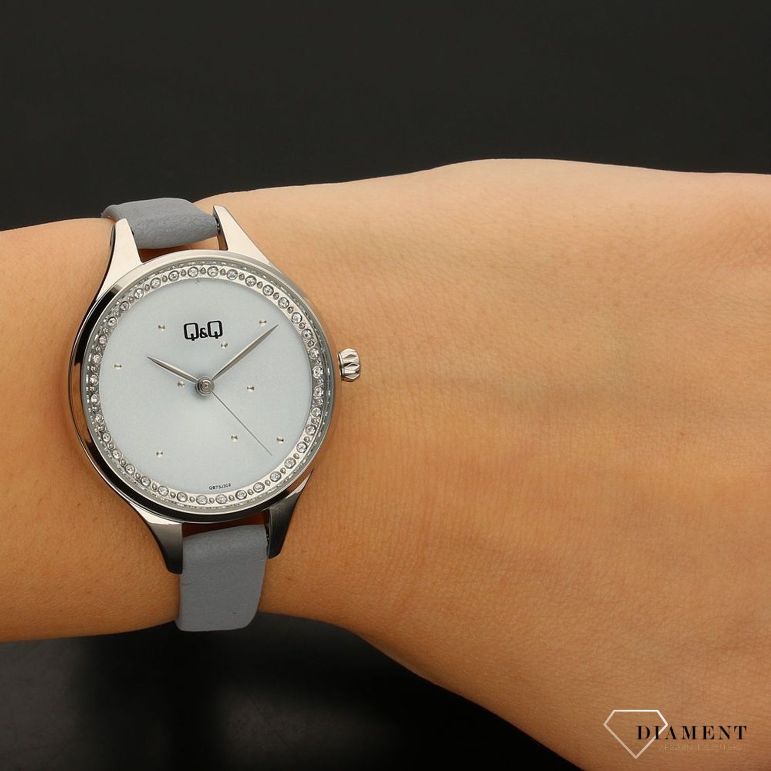 Zegarek damski QQ biżuteryjny QB73-302 jpg.jpg