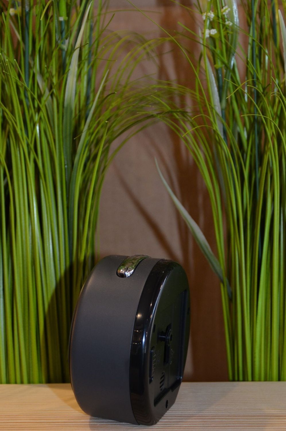 Budzik klasyczny, szary Seiko QHE125N Cichy mechanizmv.jpg