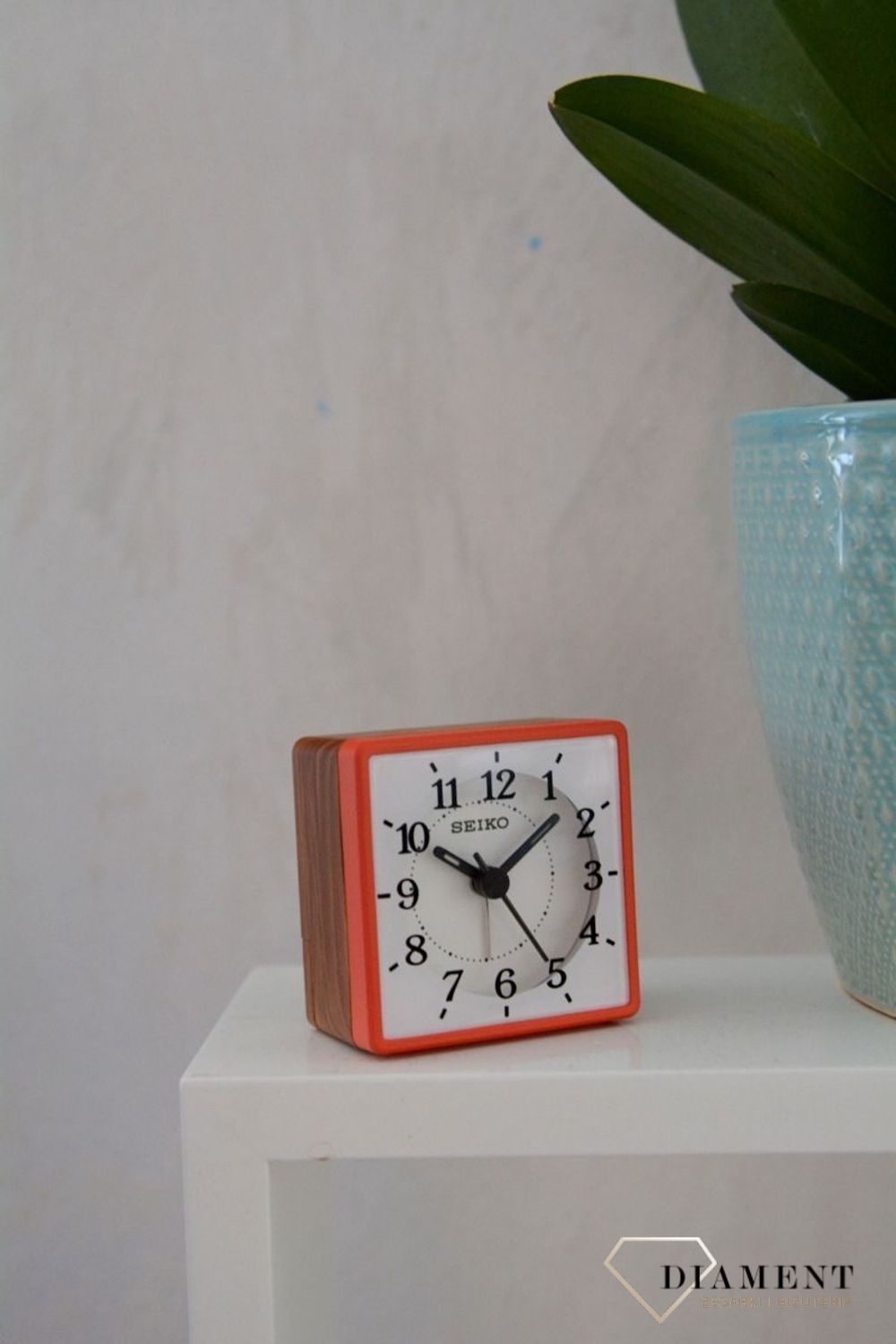 Budzik klasyczny QHE175R Cichy mechanizm.jpg