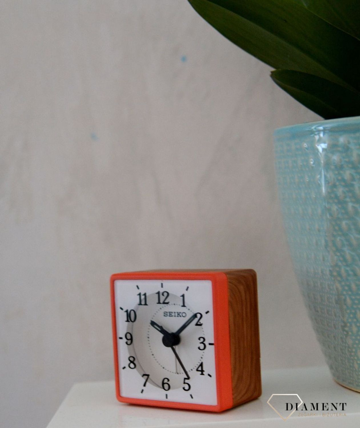 Budzik klasyczny QHE175R Cichy mechanizm.jpg