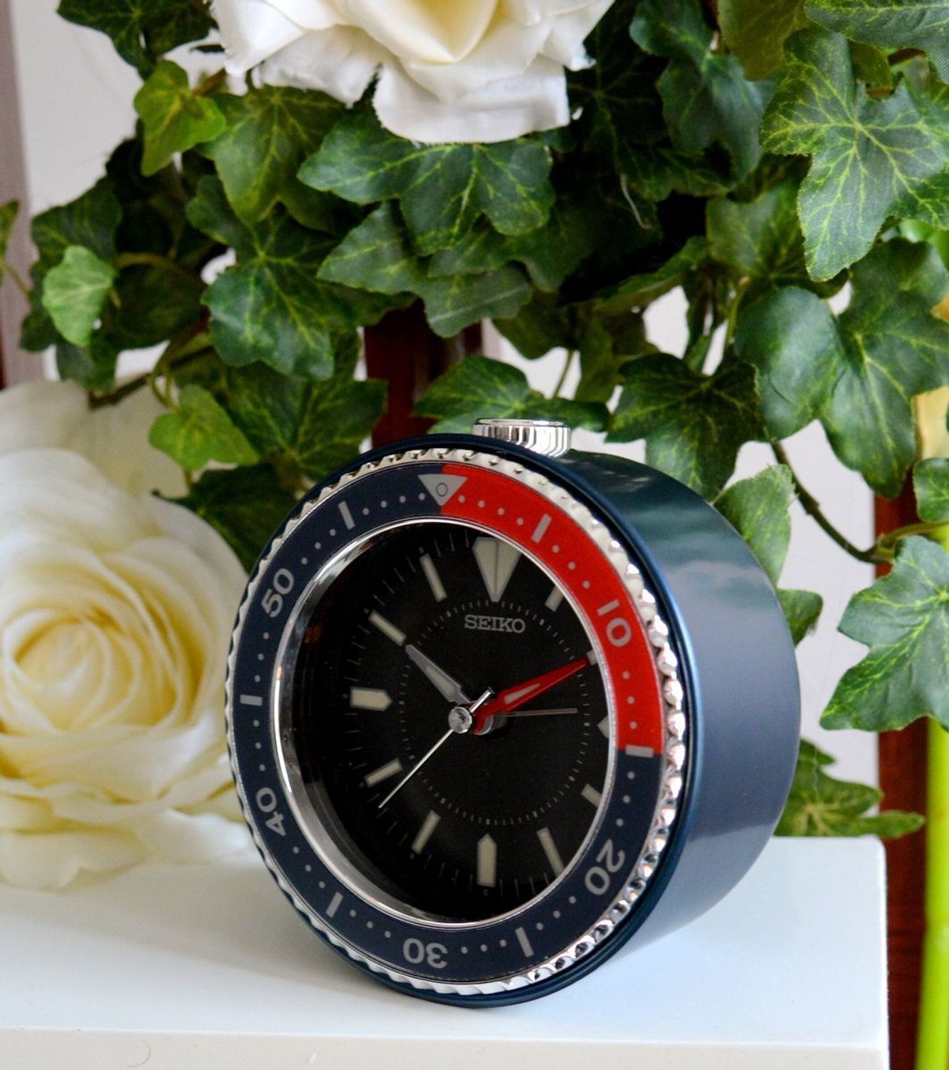 Nowoczesny budzik SEIKO QHE184E.jpg