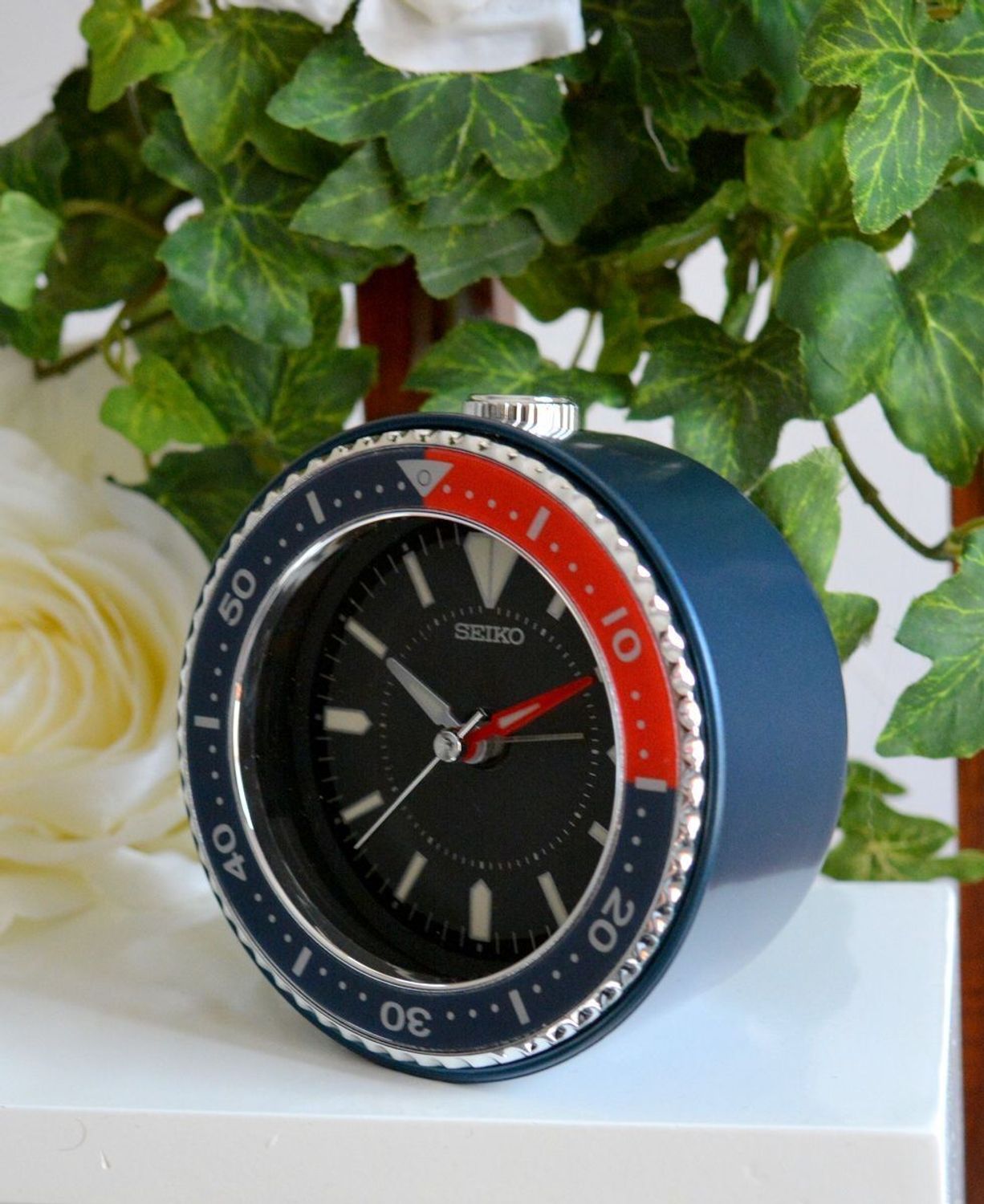 Nowoczesny budzik SEIKO QHE184E.jpg