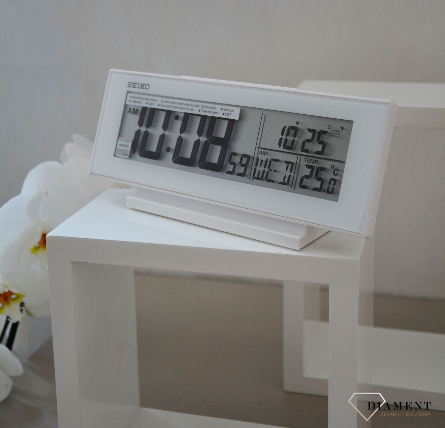 budzik Seiko, Budzik eletroniczny, biały budzik na biurko QHL072W.jpg