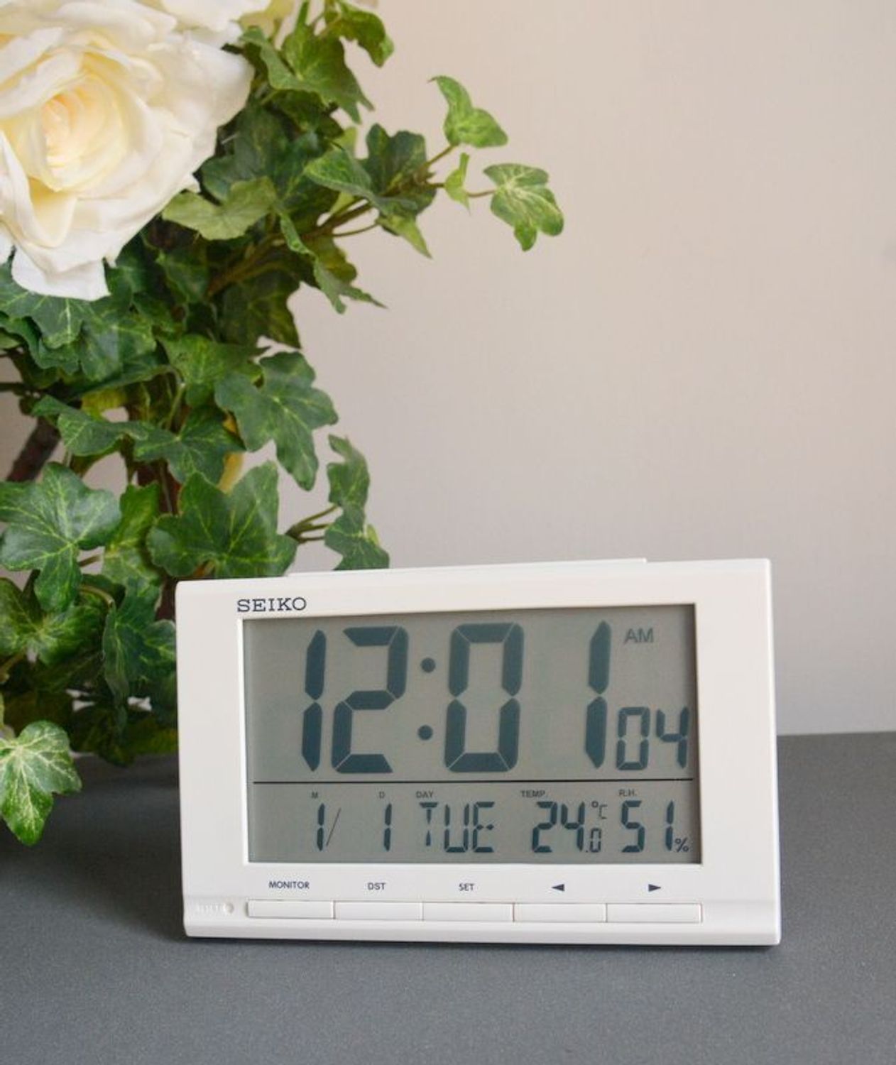 Budzik SEIKO QHL090W Cyfrowy wyświetlacz Drzemka.jpg