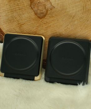 Budzik turystyczny Seiko QHT015G zamykany, kompaktowy, drzemka, podświetlenie  7x8 cm zamknięte.jpg