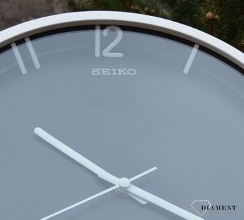 Zegar ścienny do salonu Seiko to ozdobny, prosty zegar pasujący do każdego wnętrza. Ciekawa stylizacja zegara w kolorze czarno białym (6).JPG