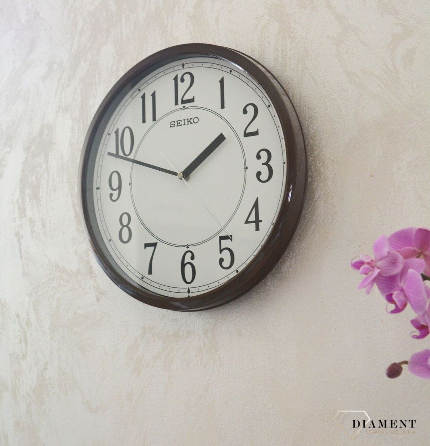 Zegar na ścianę czarny Seiko QXA756B Cichy mechanizm.jpg